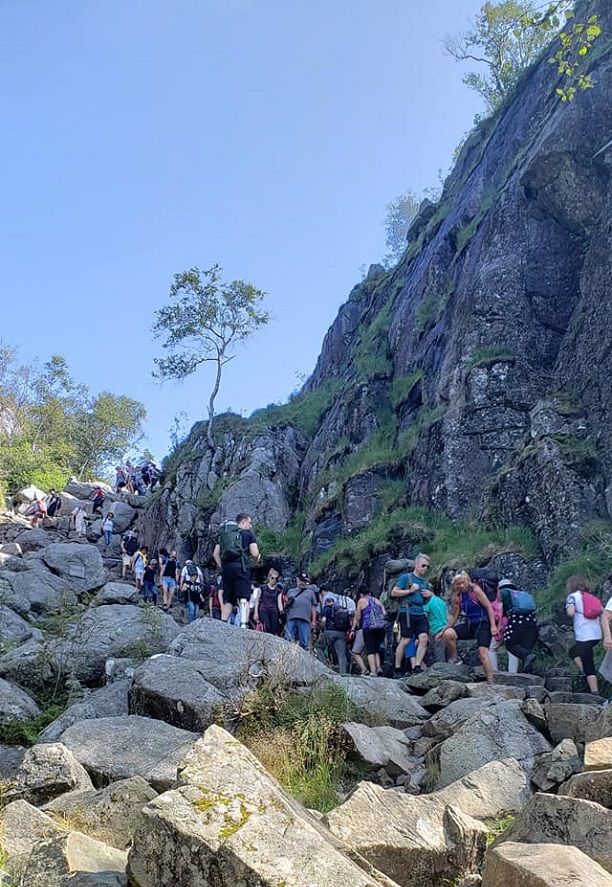Hiking to Pulpit Rock